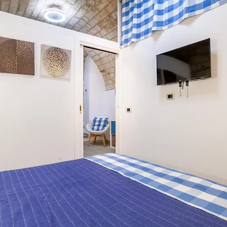 Guesthost - La Casuccia Cosy Flat In Old Center