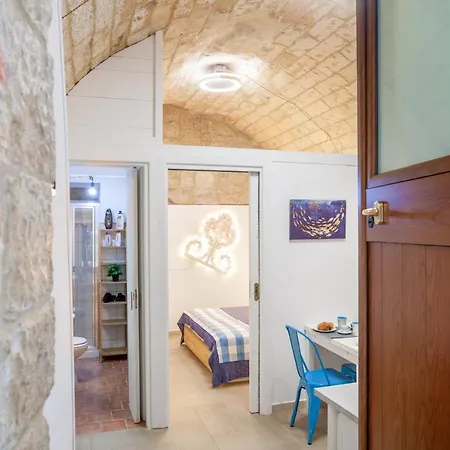 Apartment Guesthost - La Casuccia Cosy Flat In Old Center