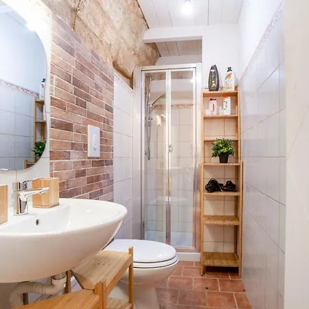 Guesthost - La Casuccia Cosy Flat In Old Center * Bari